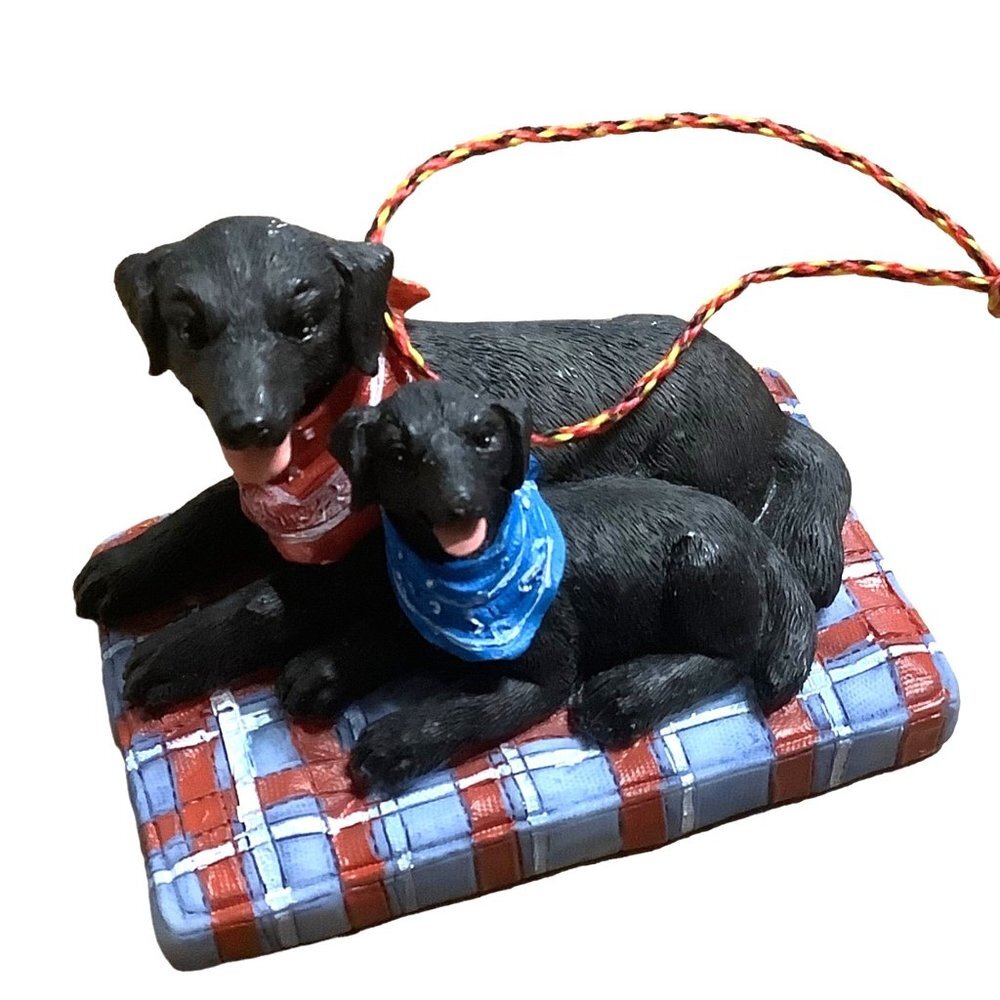 Black Labs Lounging Ornament 2009‎ 2"x3" Polystone Hand Painted